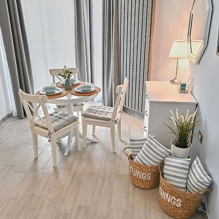 Sea Shore Apartments - Spa N Pools Beach Resort Mamaia Luaran gambar
