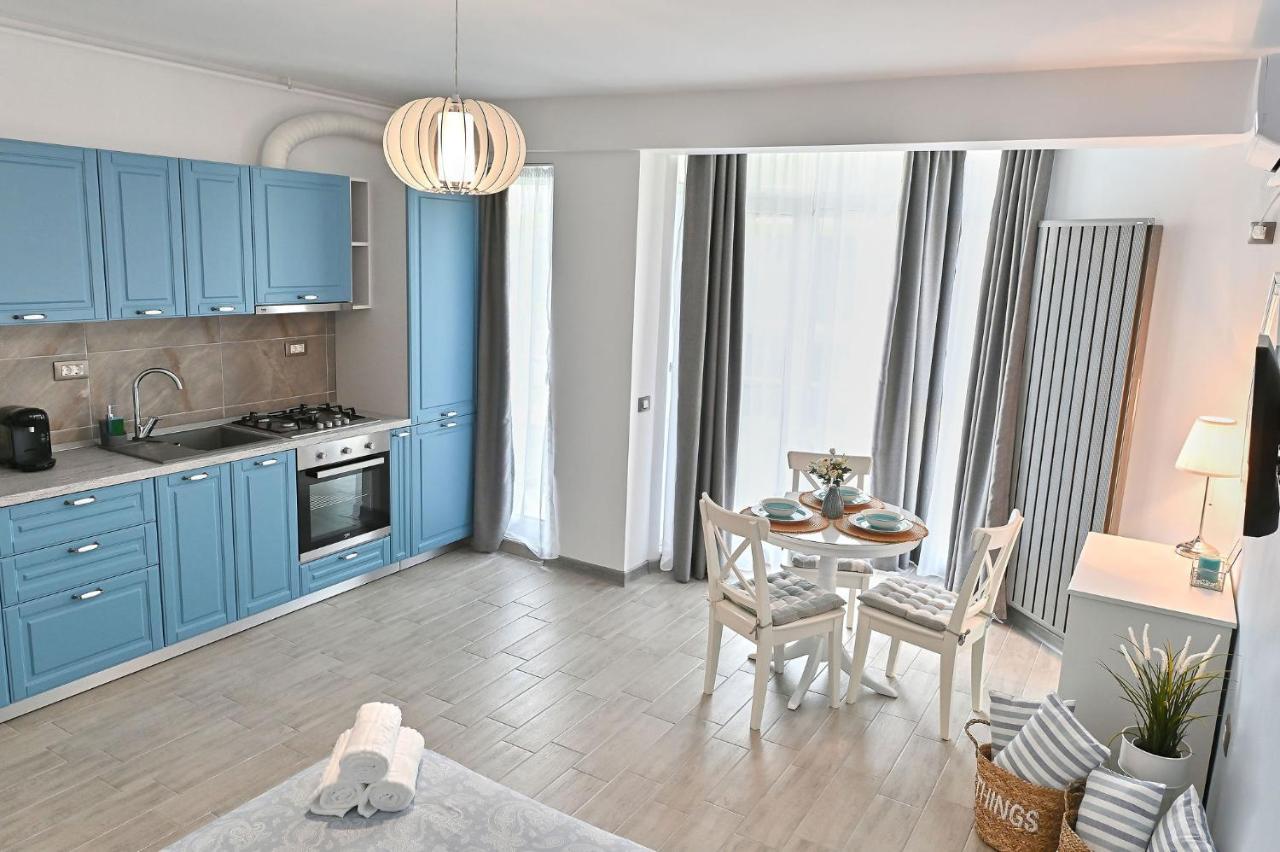 Sea Shore Apartments - Spa N Pools Beach Resort Mamaia Luaran gambar
