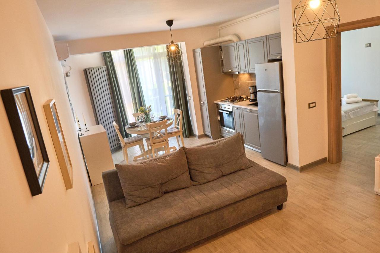 Sea Shore Apartments - Spa N Pools Beach Resort Mamaia Luaran gambar